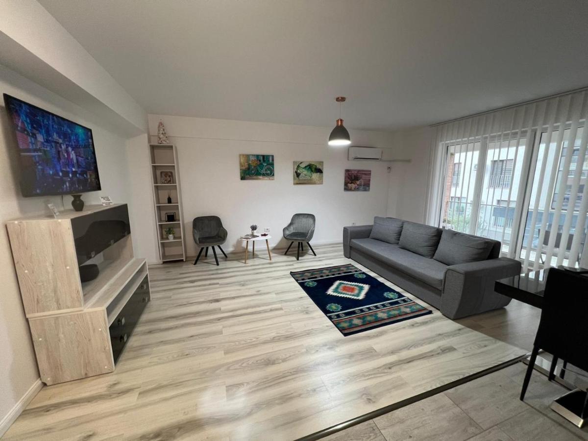 Chic Apartament Complex Inamstro Iasi Exteriér fotografie